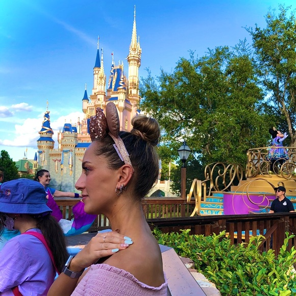 Meet your Posher, Alex - Picture 14 of 17